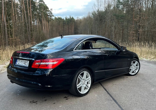 Mercedes-Benz Klasa E cena 51500 przebieg: 224800, rok produkcji 2010 z Mogielnica małe 529